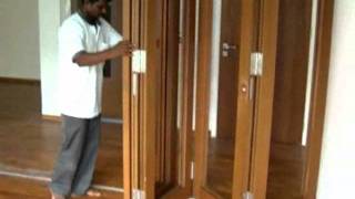 DORMATIC TIMBER FOLDING DOOR screenshot 5