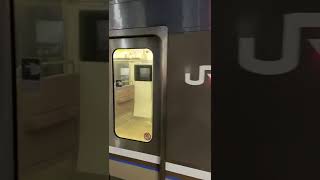 早朝の223系 普通 播州赤穂行(in大久保駅)