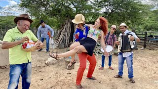 Seu Biu Doa Uma Jumenta Pra Festinha De Santo Antônio
