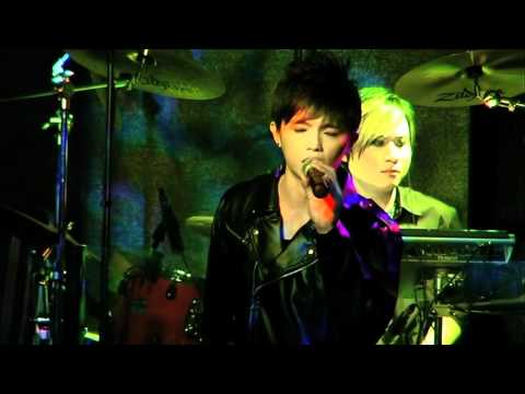Week 01 - Willis Firefly "爱你一万年".mp4