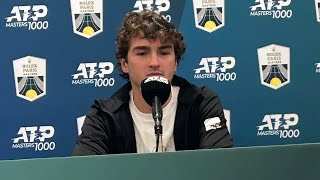 видео: Rolex Paris Masters 2025 — Жоау Фонсека: «Куда бы я ни пошёл, везде меня подбадривают бразильцы» картинка: Rolex Paris Masters 2025 — Жоау Фонсека: «Куда бы я ни пошёл, везде меня подбадривают бразильцы»
