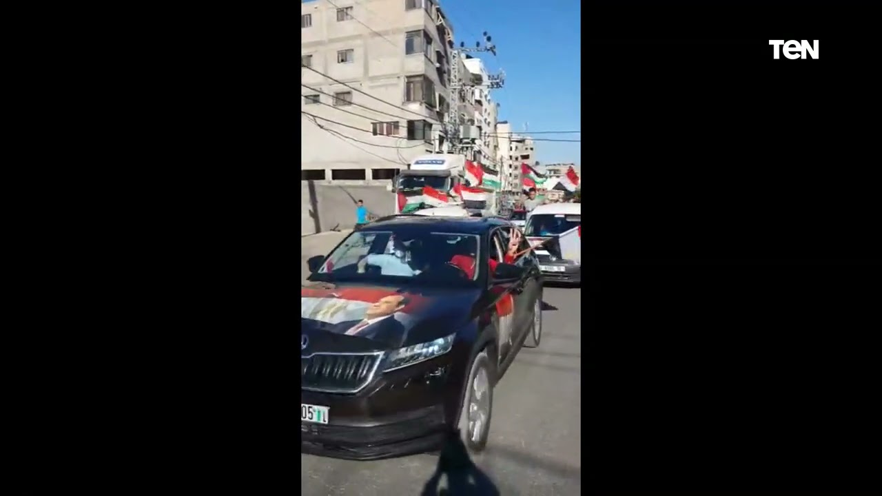 مسيرة بقطاع غزة تعبيرا عن الشكر لمصر علي جهودها في وقف اطلاق للنار  وارسال مساعدات للقطاع