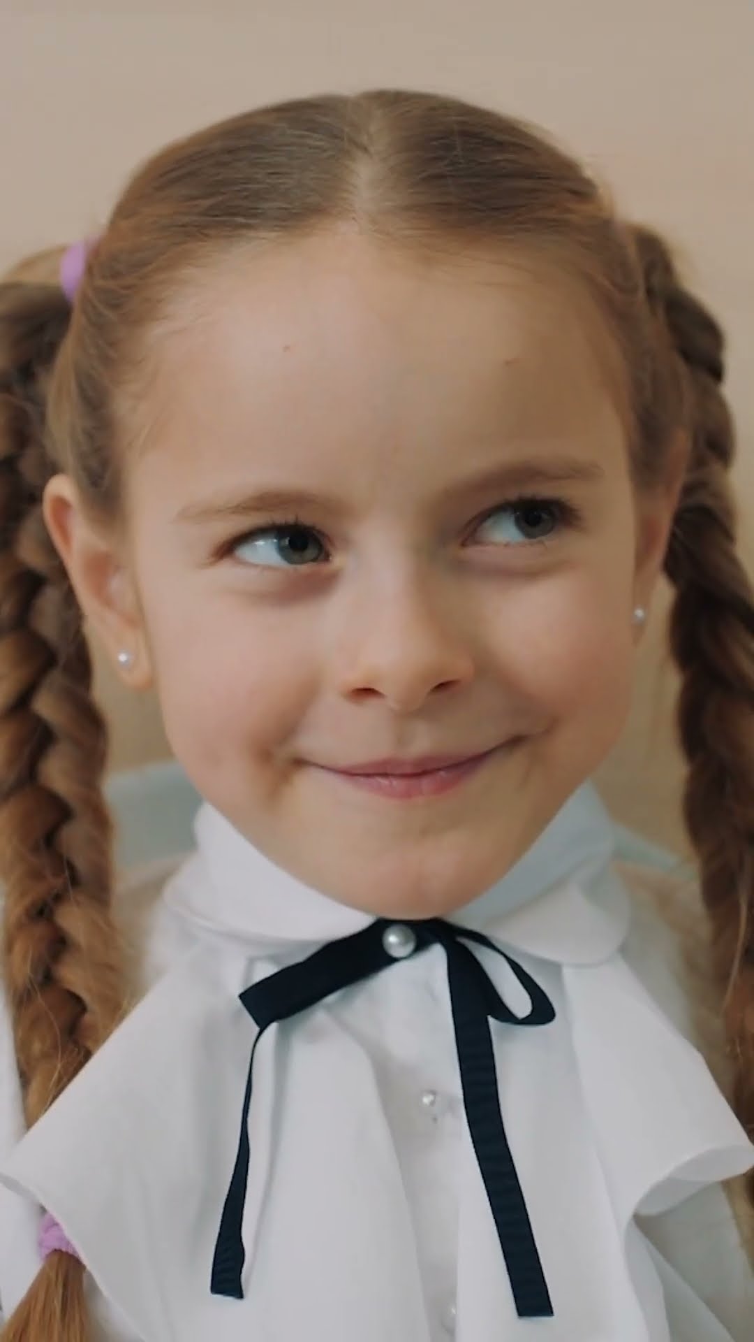 Маленькая хитрюшка | Папины дочки. Новые #shorts #приколы #юмор #стс #папиныдочкиновые