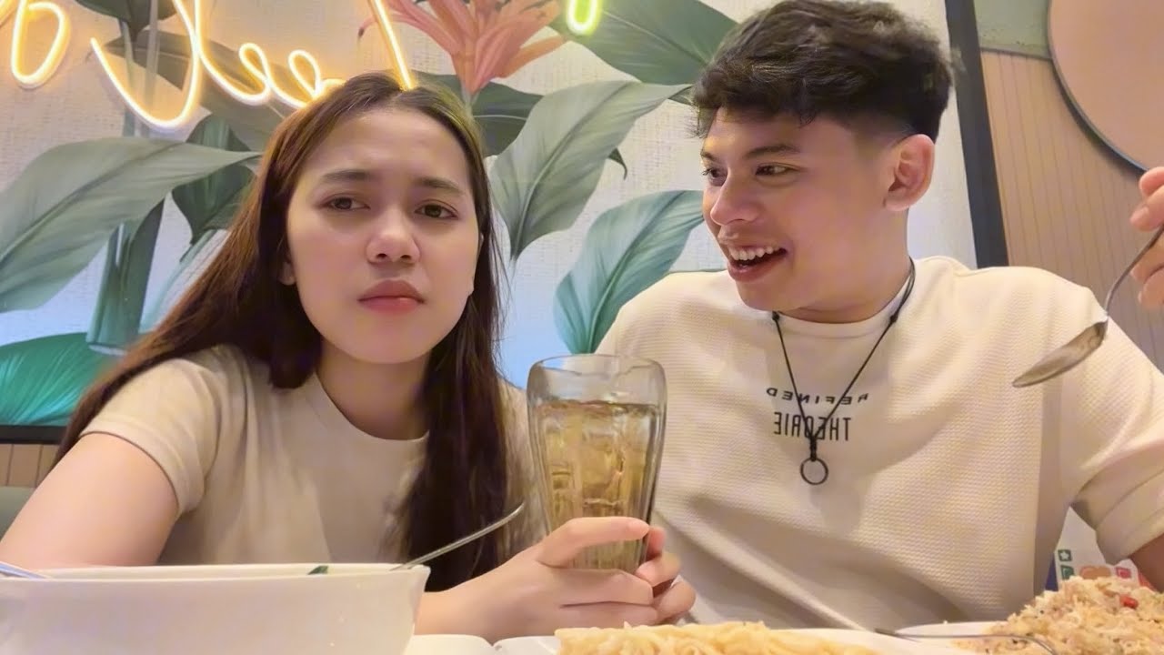 pov : akhirnya makan nasi lagi setelah 10 tahun... smg perutnya ga kaget 😮‍💨🍚