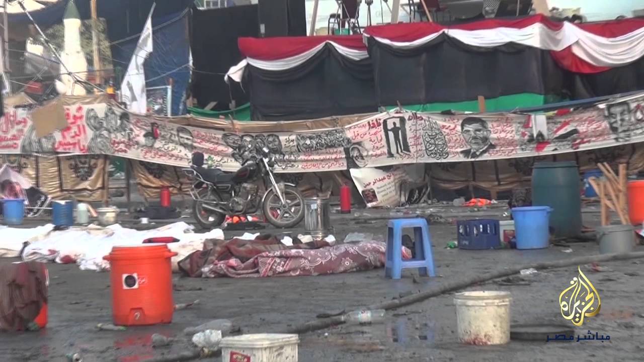 وثائقي : تحت المنصة