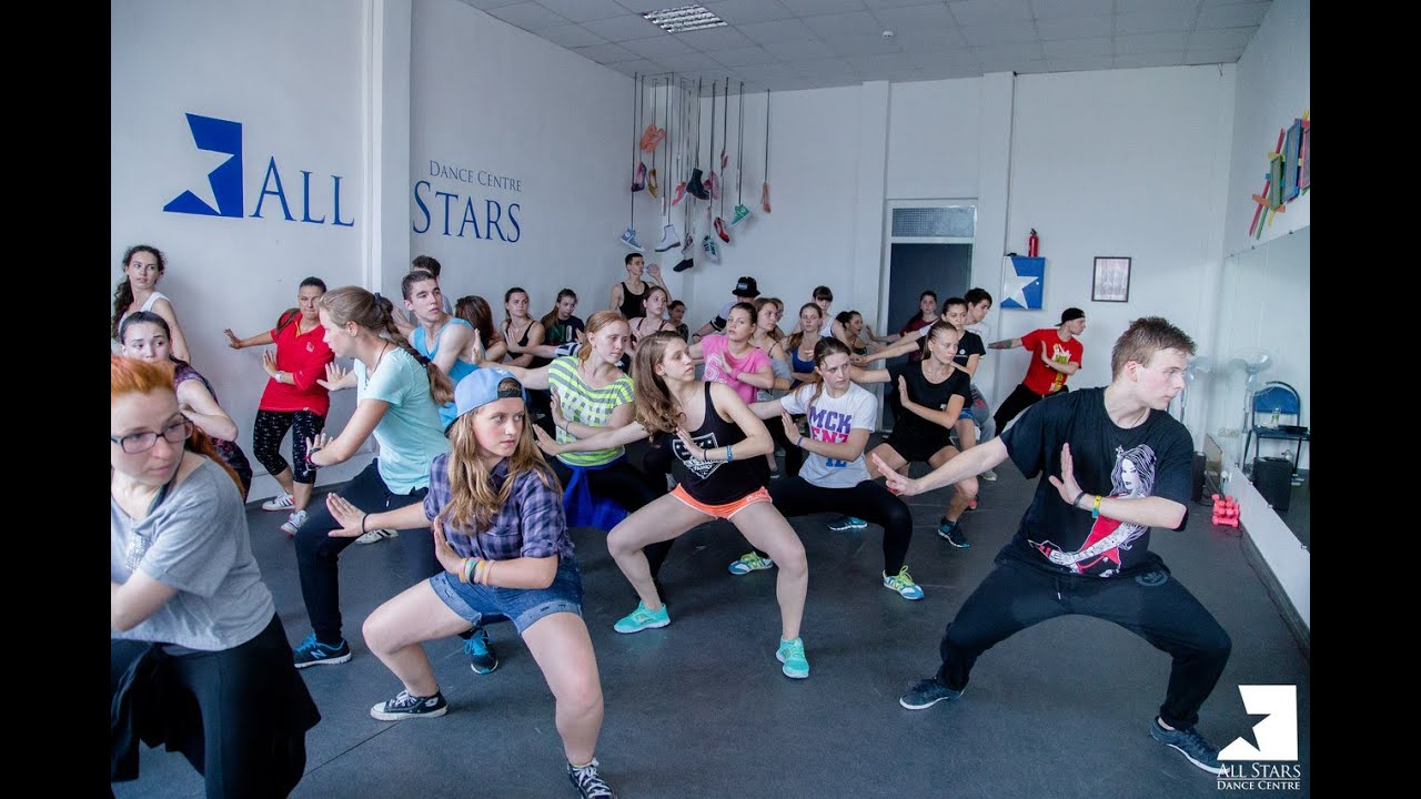 contemporary art ตัวอย่าง Elle Varner Cold Case.Hip Hop