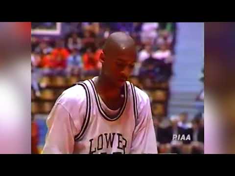 Kobe Bryant dominates