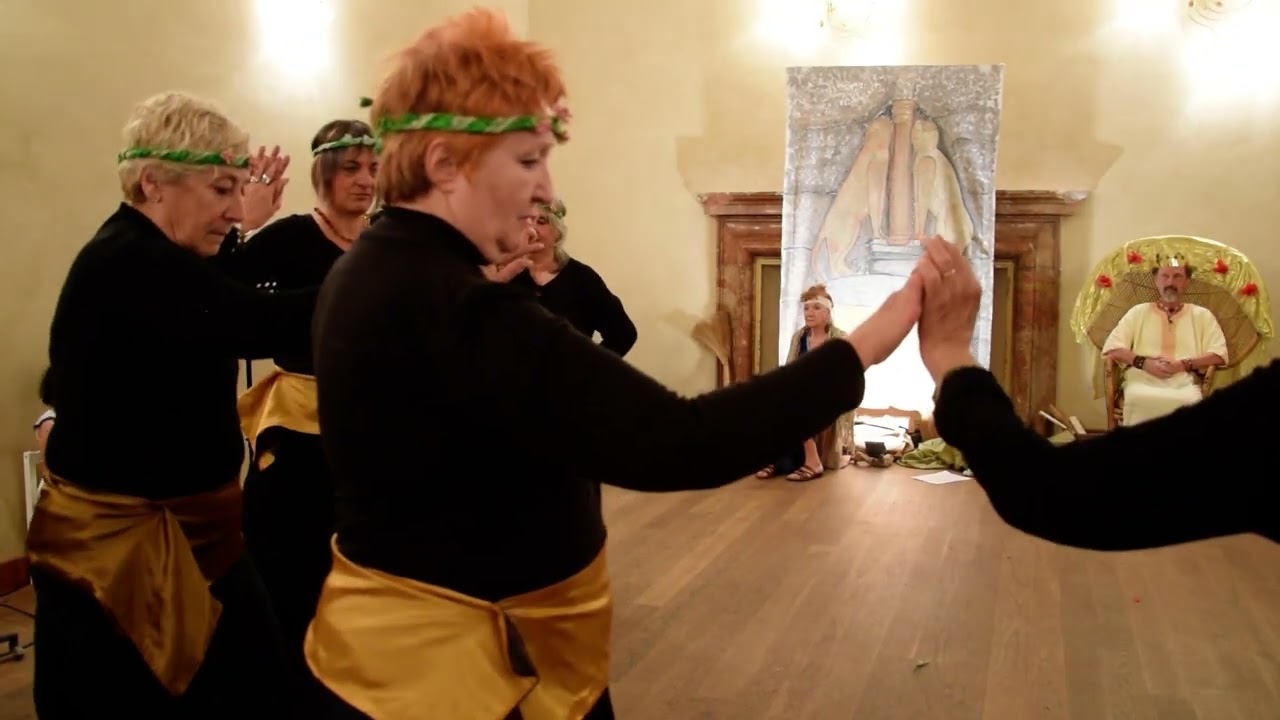 8 danza tamburi e danza khaniotikos