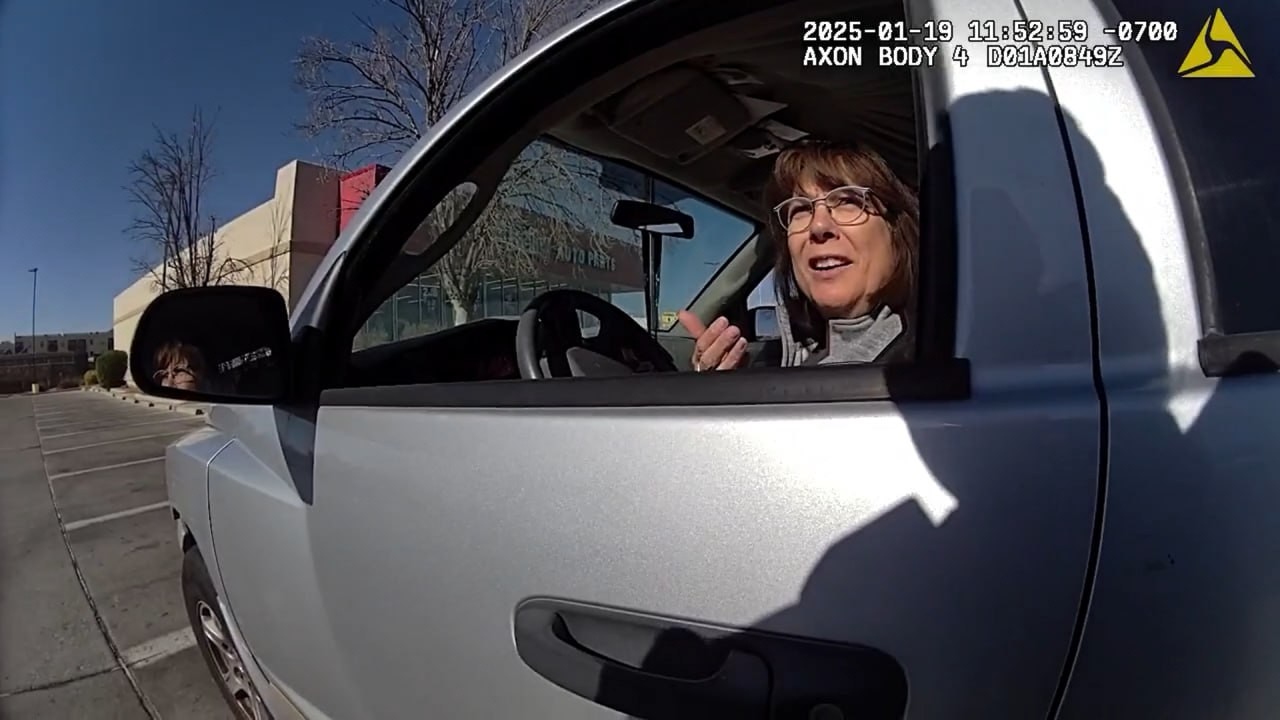 Traffic Stop Turns Into a Woman’s Worst Nightmare! - YouTube