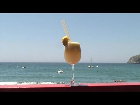 How To Make The Perfect Banana Daiquiri