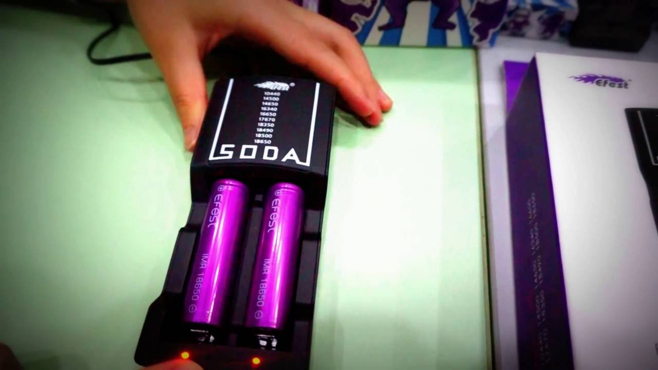 Efest Soda Dual Battery Charger - YouTube
