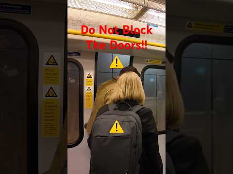 Do Not Block The Doors!! #londonunderground #metropolitanline #djiosmopocket3