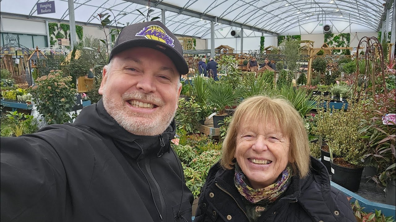 Посещение садового центра Holt Garden Centre и Family Time в холодные выходные, январь 2026 года.