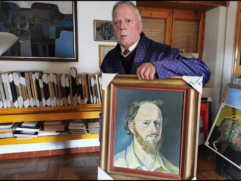Entramos en la casa del pintor Santiago Díaz Santos, en  Rabanera del Pinar