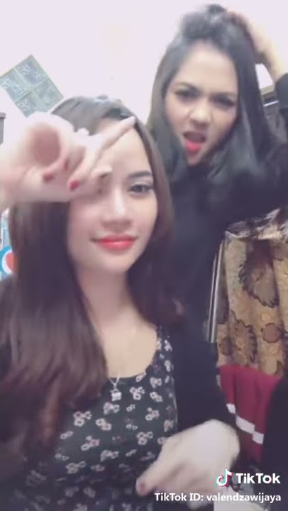 Valendza wijaya 'Hot tik tok'