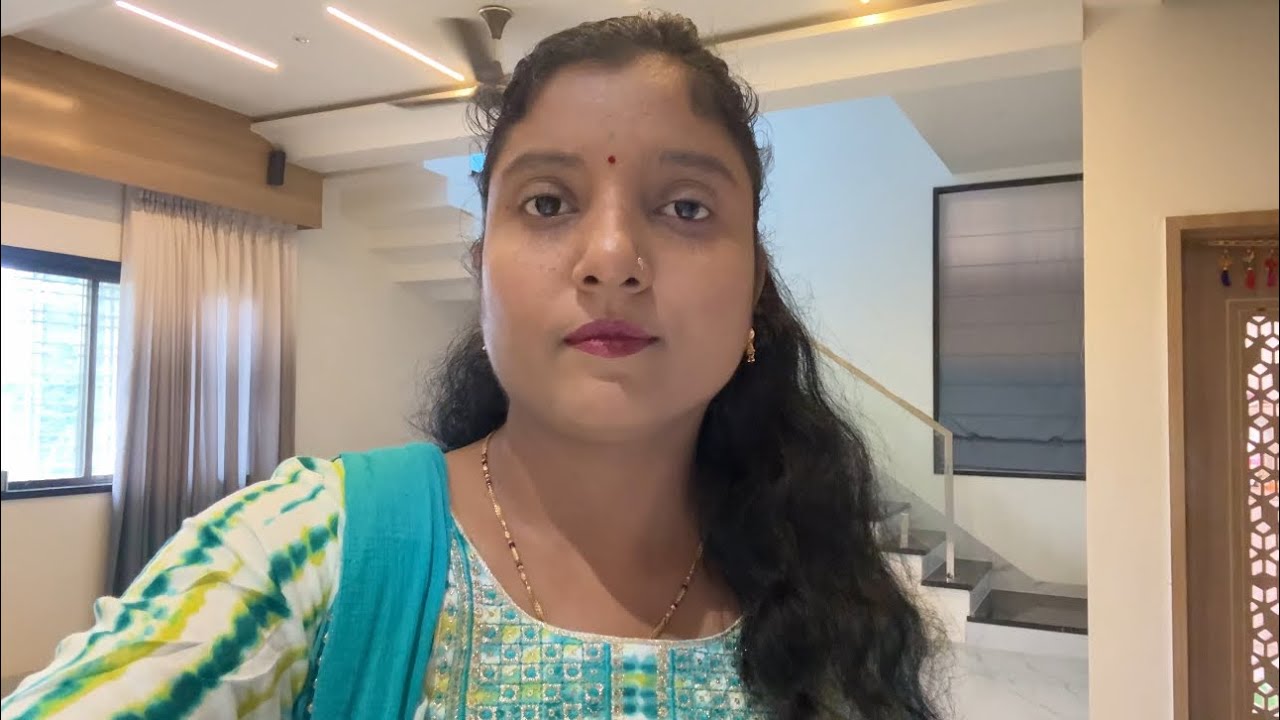 काल गावाला गेलो नाही म्हणुन मिस्टर खुप नाराज झाले होते म्हणुन आज निघालो 