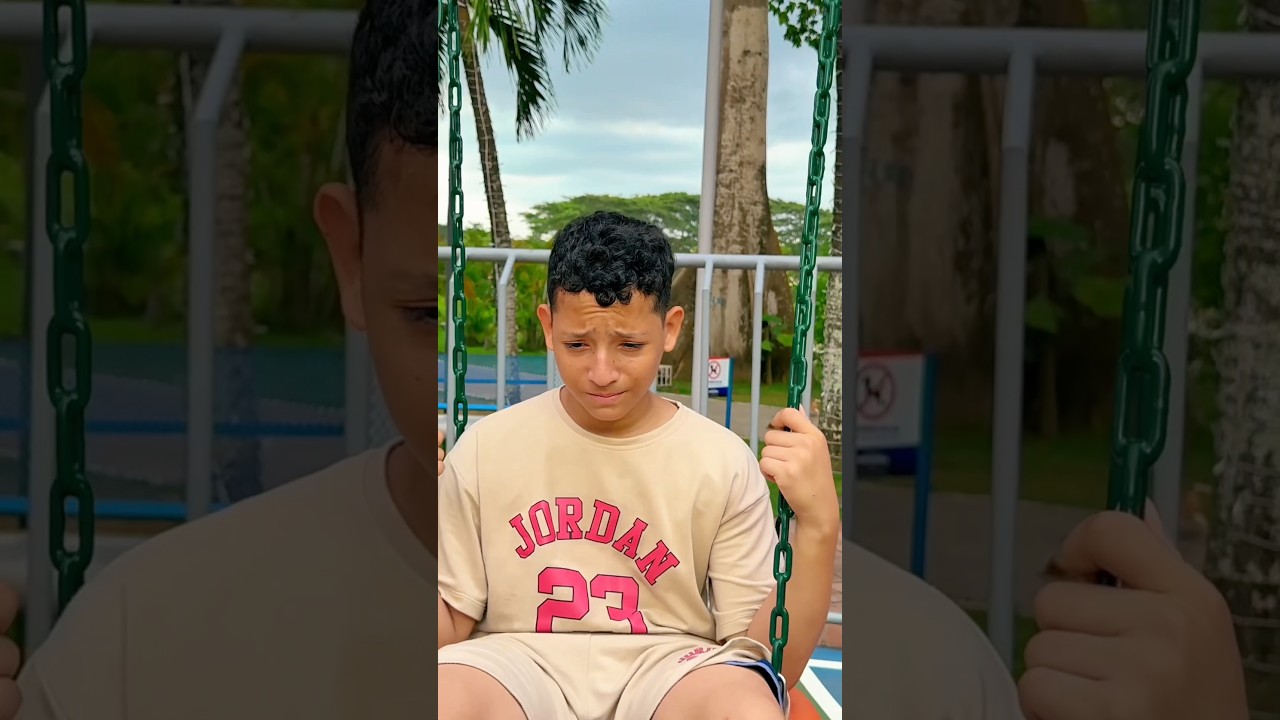 Se hicieron pasar por sus tíos para salvarlo de sus padres adoptivos. 😮 parte 3