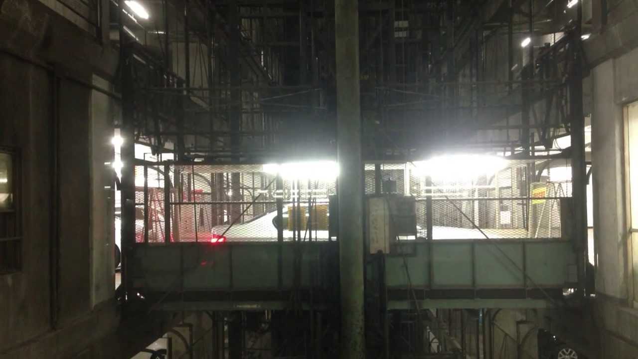 松坂屋銀座店のバウザー方式駐車場 Matsuzakaya Ginza Tokyo Japan Youtube