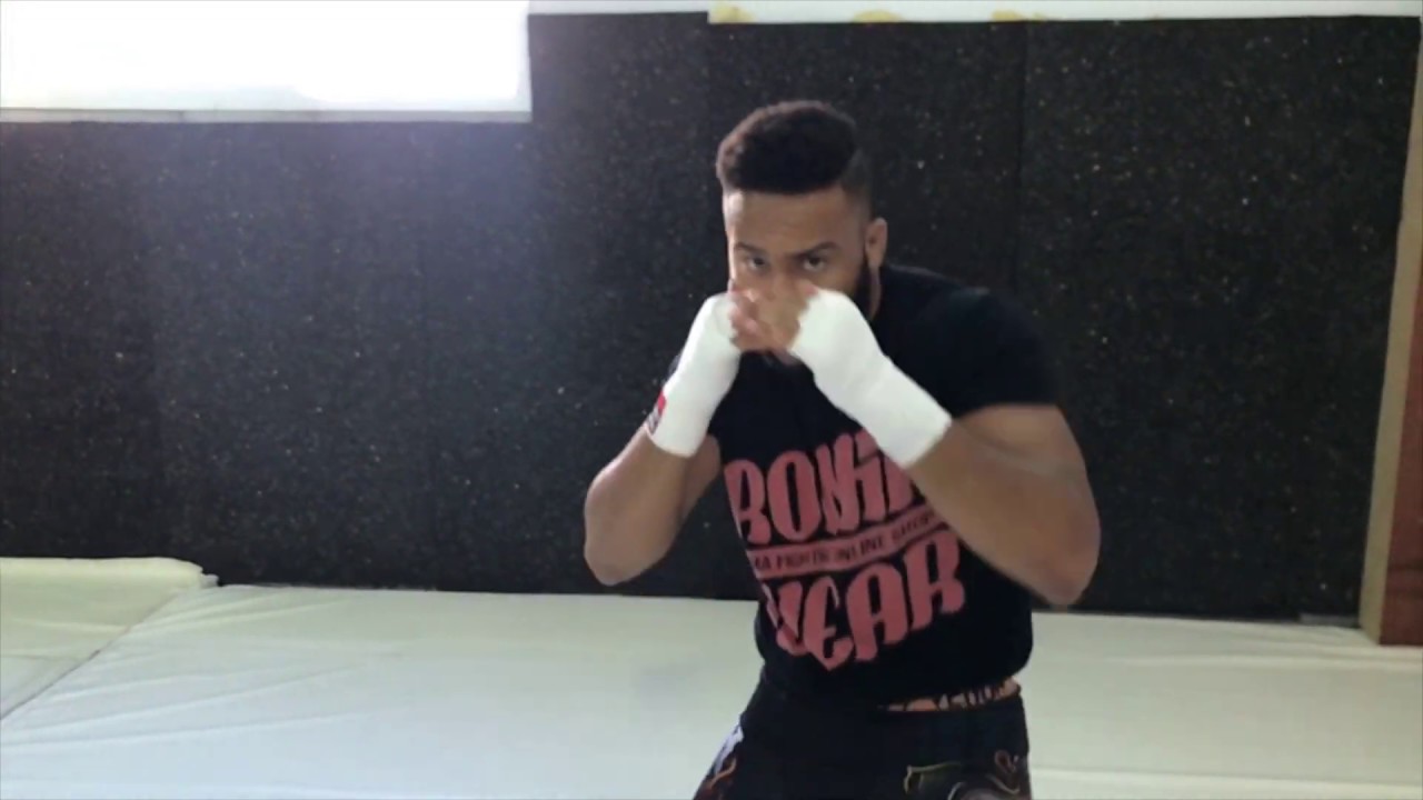 David Er Ramy entrenando para su debut en MMA