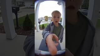 Blonde Kid Screams 6 7 At Random Doorbell Camera シ