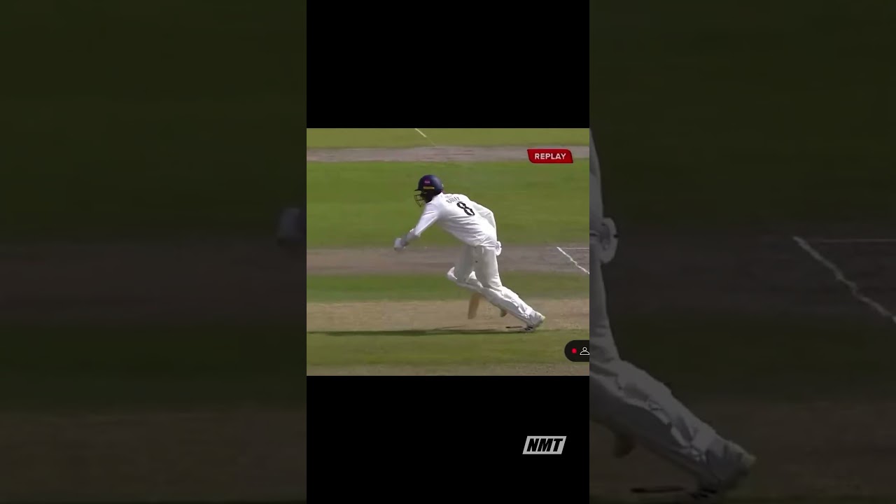 FUNNY MOMENTS IN CRICKET 