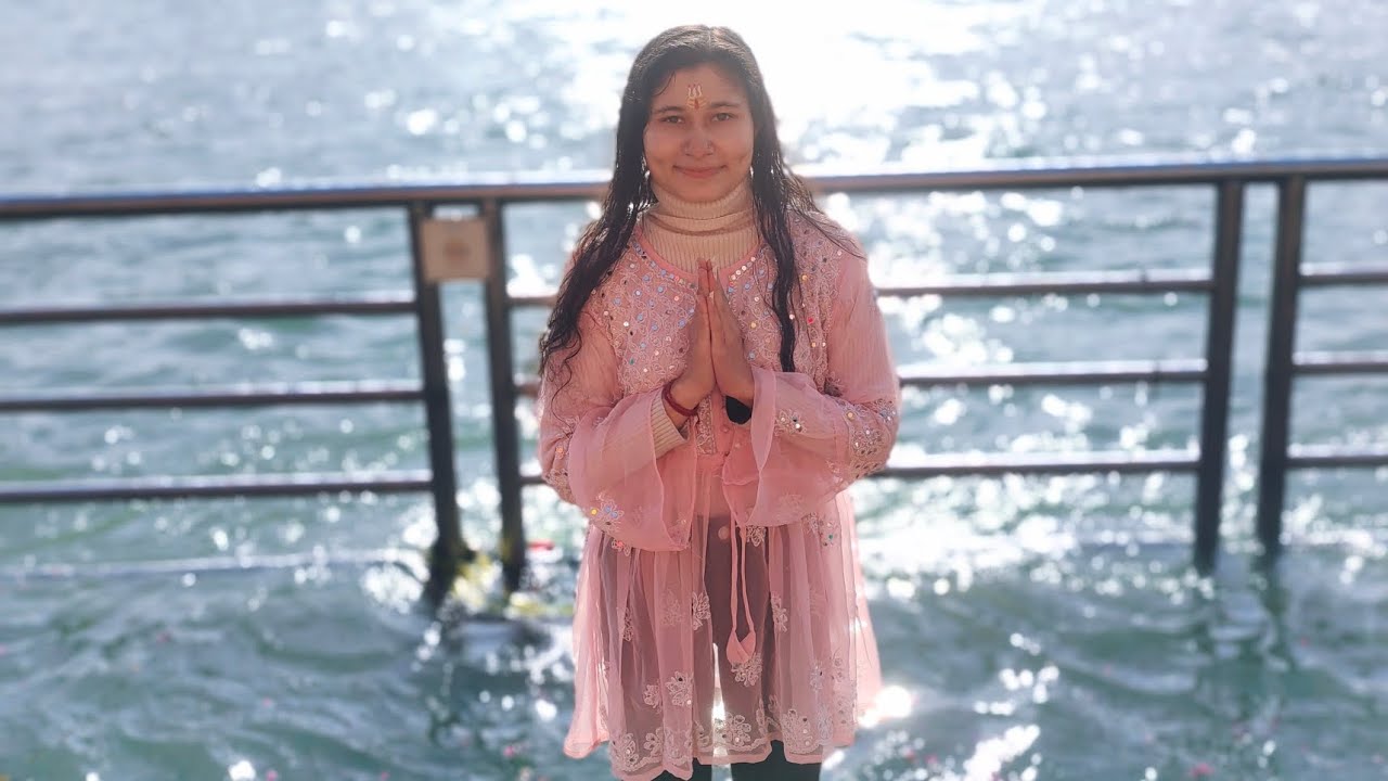 Maagh ke mahine Mai kiya Ganga Snaan 🙏❤️ #vlog #ganga #viral #explore #haridwar 