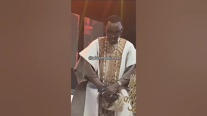See how Kollington ayinla pray for Alabi pasuma at his 40th years on stage