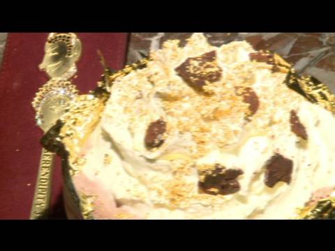 Video: Serendipity 3 Har Gyldne Billetter Gratis $ 1.000 Sundaer I New York City