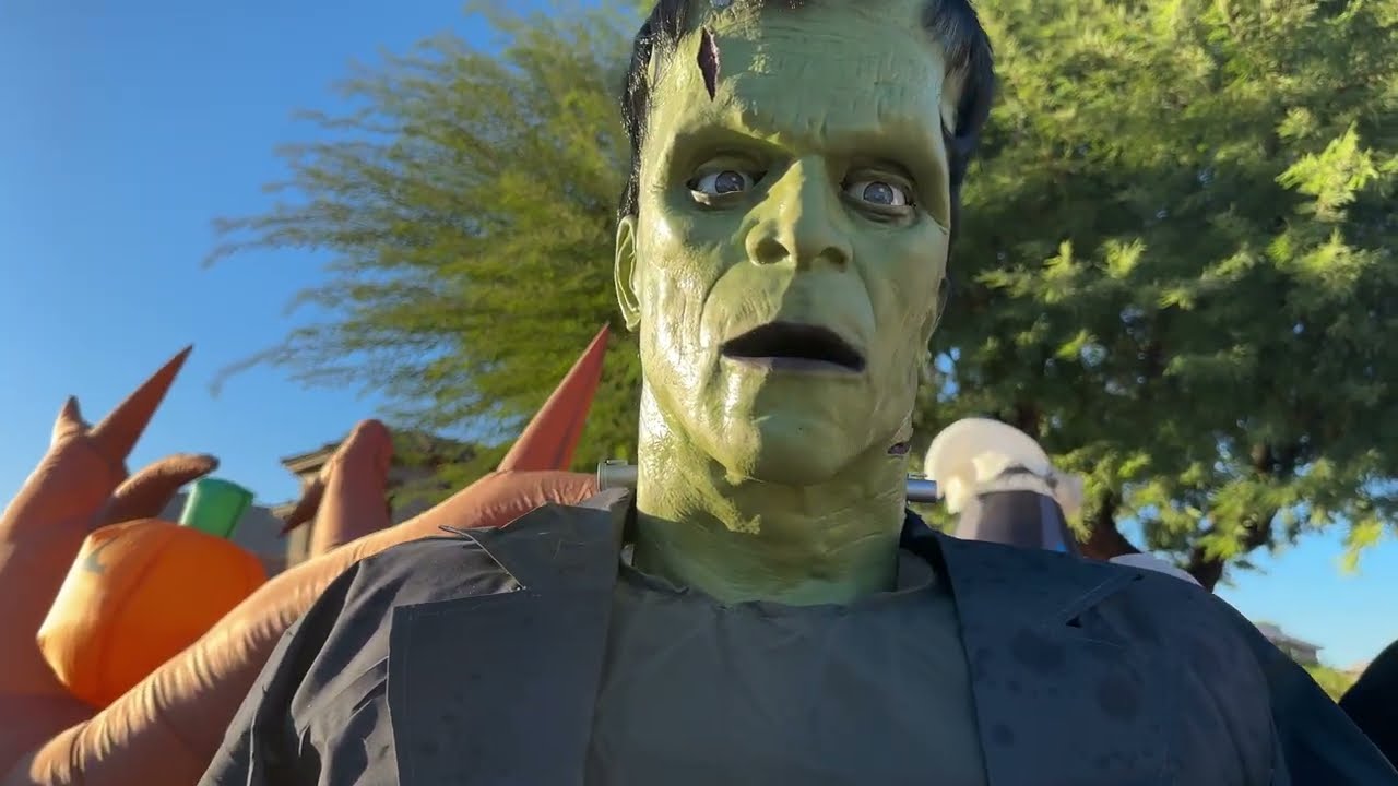 Casa De Stewart Halloween 2024 - Day