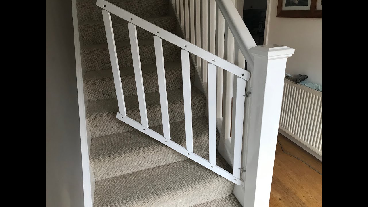 fold away stair gate