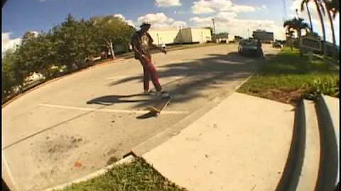 Phillip Saunders gets robbed