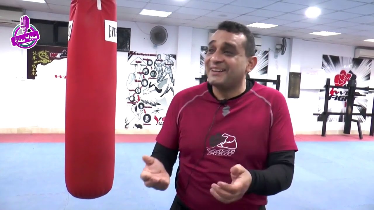 اتعرف على حكاية الwing fight مع العقيد حاتم صابر ضيف معتزة  #ضيوف_معتزة   #العقيد_حاتم_صابر #الجزء_٢