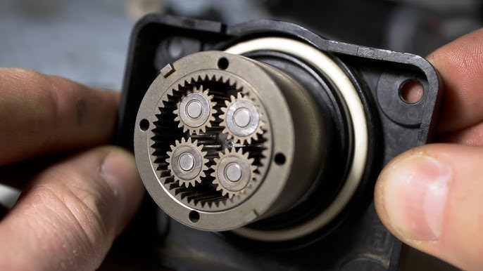 Husqvarna Automower wheel motor and gearbox DIY repair. 