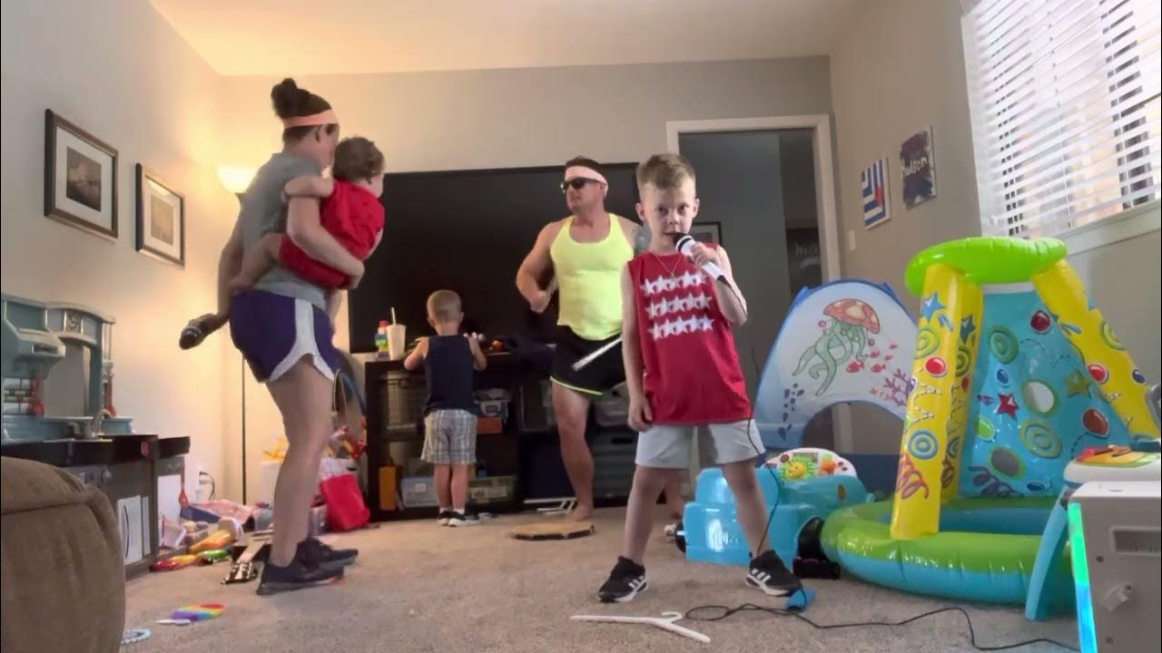 Koo Koo Kanga Roo All I Eat Is Pizza All I eat is pizza! (Song by koo koo kangaroo) - YouTube