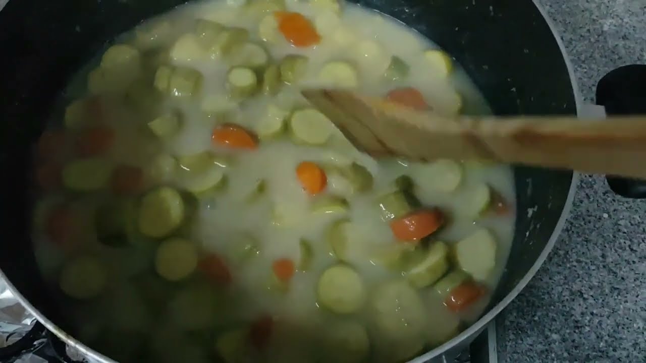 وجبة غذائية مشبعة للقطط ورخيصة جدا