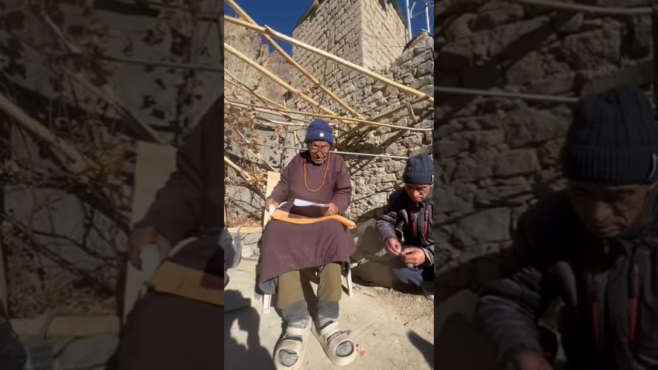 Hierarchical seating arrangement at Skyurbuchan Patangtse.༄༅།། སྐྱུར་བུ་ཅན་པ་ཀྲང་ཙེ་ཁྲོམ་གི་ཚིརཀ།།