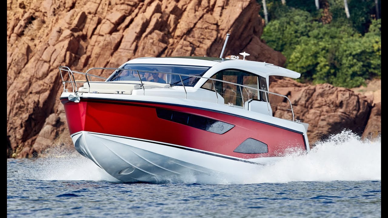 Sealine C330v Official video | HVG