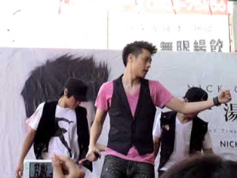 2010-6-19周湯豪@高雄新光三越part1-附心漢+'訪問.mpg