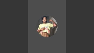 "Come train with me LIVE 🏠💪"