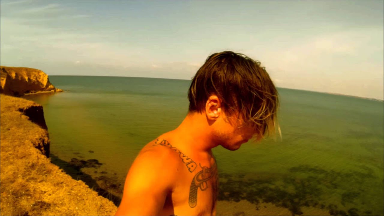 Bungalow Bums - Sing This Song