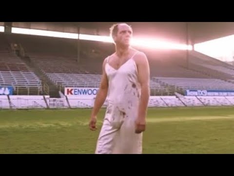 شخص بيصحي من النوم بيلاقي نفسه اخر واحد على كوكب الأرض Shorts