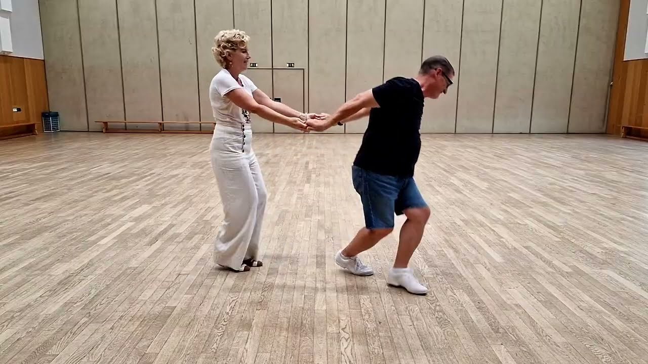 Attention Curly Boogie-Woogie Figur