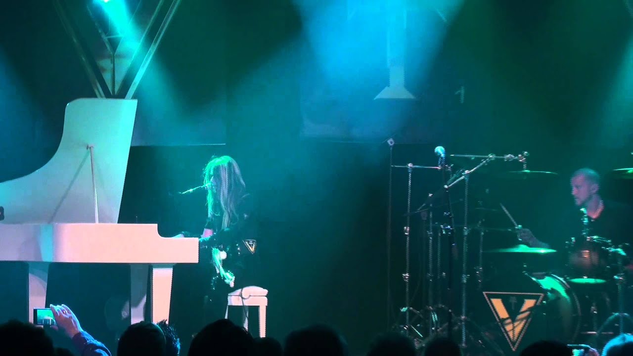 Robby Valentine - Over And Over Again