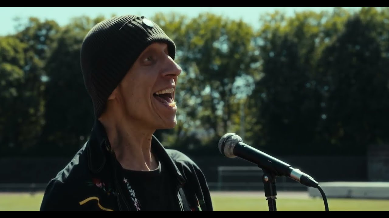 ZWAKKELMANN - Der erfolgloseste Musiker aller Zeiten (offizielles Video)