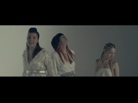 moje (współ)kompozycje – Odnajdziemy się – Girls on Fire. Muzyka: Kamil Barański. Słowa: Marta Dzwonkowska. Produkcja muzyczna: Tomasz Basel.