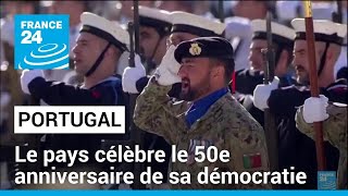 Le Portugal fête le 50e anniversaire de la Révolution des Œillets • FRANCE 24 Resimi