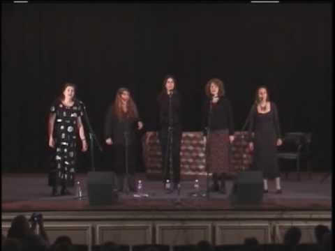 2004 Chicago Maritime Festival - The Johnson Girls...