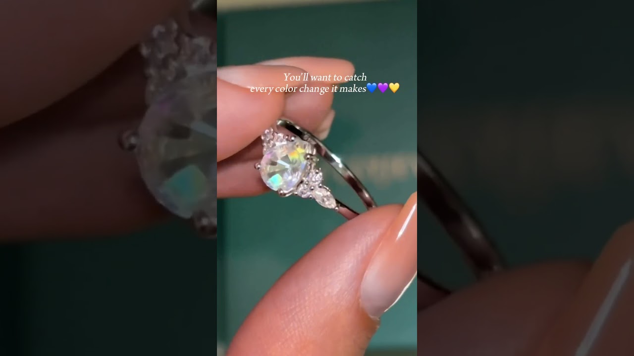 Meet our Rainbow Moonstone Ring 💍 You’ll want to catch every color change it makes🧡