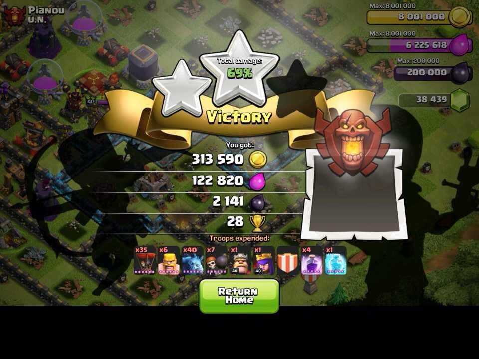Destroying the ''best'' player in the world - by ClashwithEd.com - EPIC ballonian raid in the top