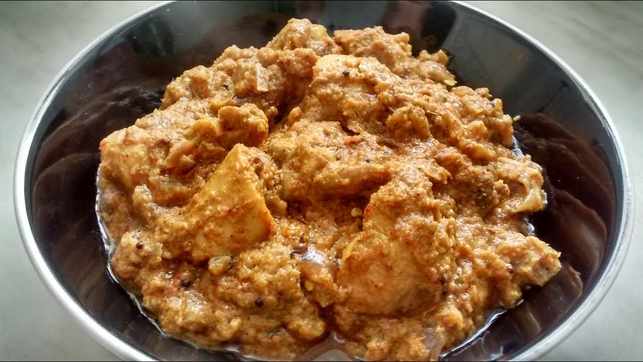 Chettinad Chicken With Dessicated Coconut/Chicken Curry Recipe